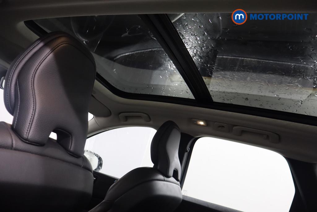 Volvo Xc60 Core Automatic Petrol Plug-In Hybrid SUV - Stock Number (1602154) - 16th supplementary image