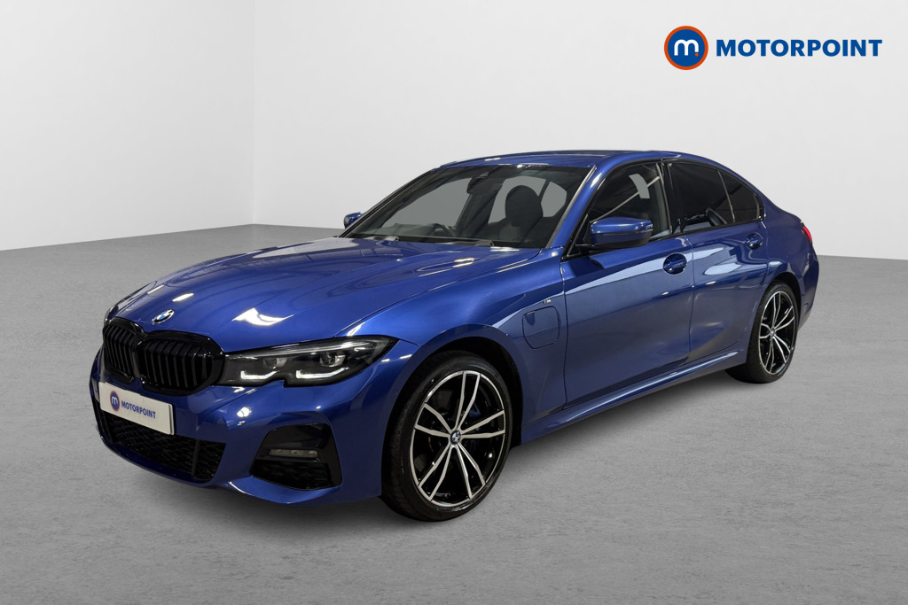 BMW 3 Series M Sport Automatic Petrol Plug-In Hybrid Saloon - Stock Number (1602321) - Passenger side front corner