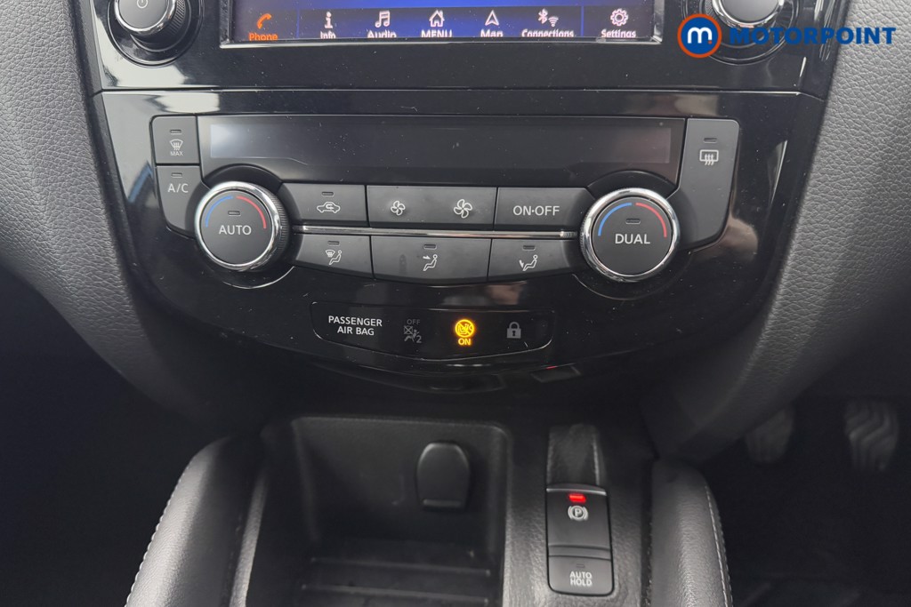 Nissan Qashqai Acenta Premium Manual Diesel SUV - Stock Number (1602614) - 12th supplementary image