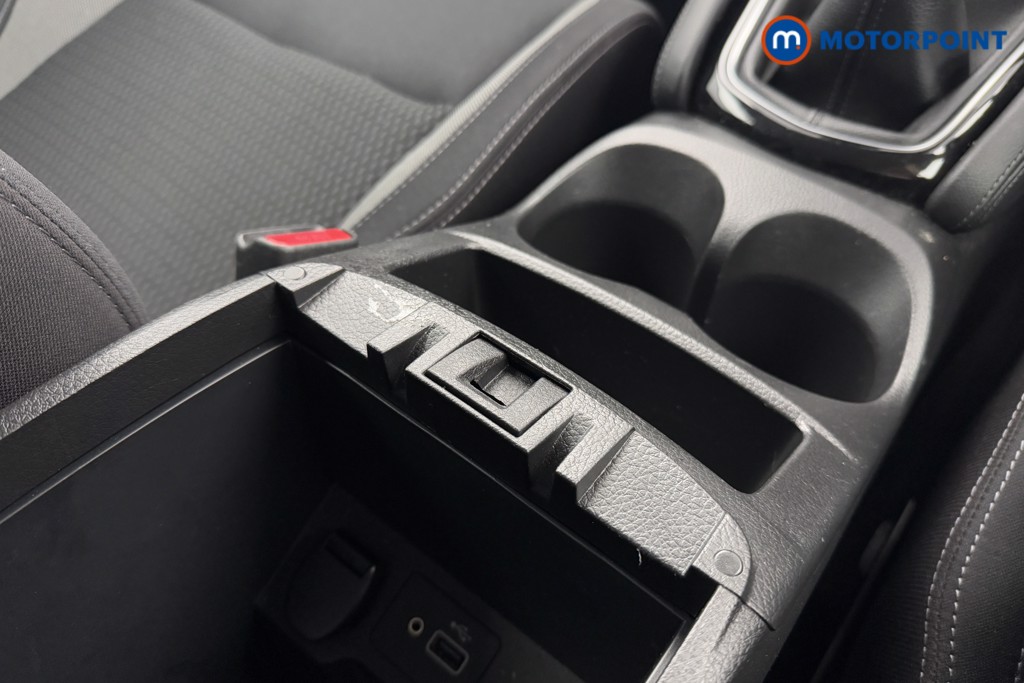 Nissan Qashqai Acenta Premium Manual Diesel SUV - Stock Number (1602614) - 14th supplementary image