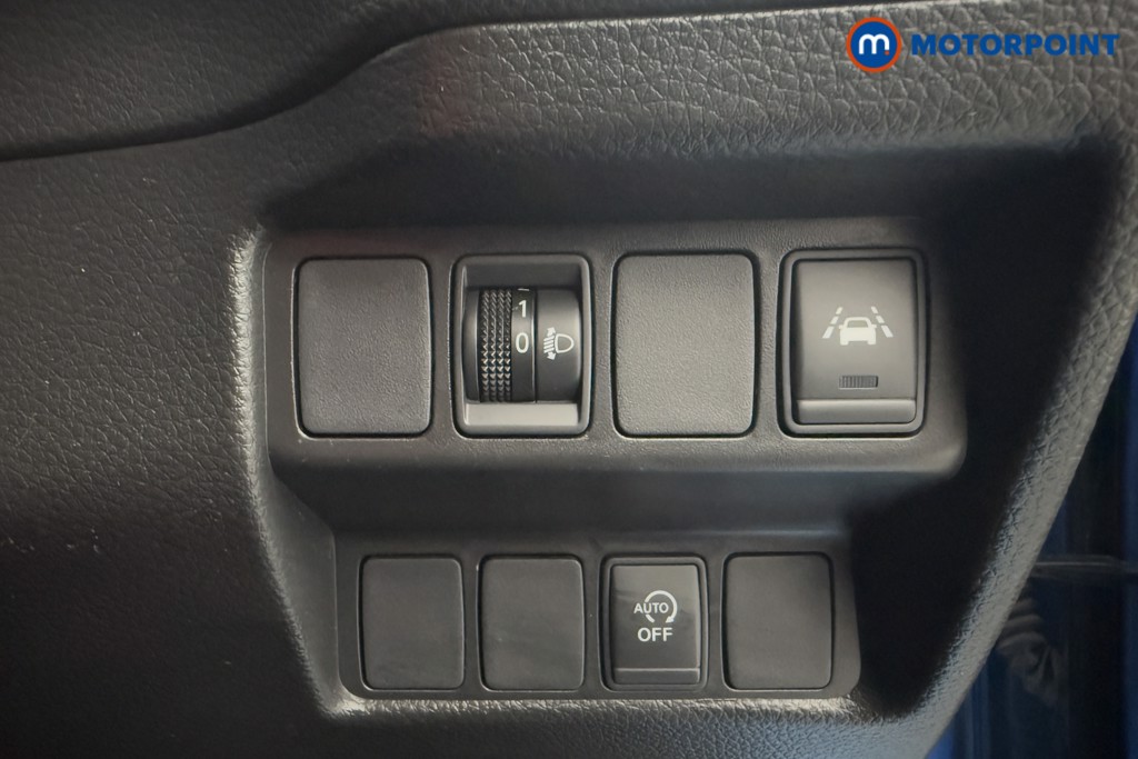 Nissan Qashqai Acenta Premium Manual Diesel SUV - Stock Number (1602614) - 17th supplementary image