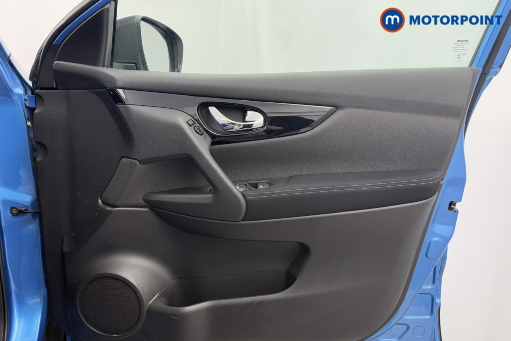 Nissan Qashqai Acenta Premium Manual Diesel SUV - Stock Number (1602614) - 18th supplementary image