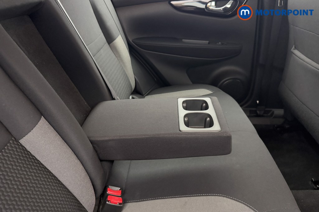 Nissan Qashqai Acenta Premium Manual Diesel SUV - Stock Number (1602614) - 23rd supplementary image