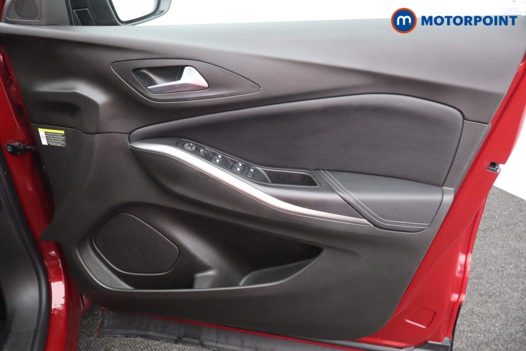 Vauxhall Grandland Ultimate Manual Petrol SUV - Stock Number (1603633) - 12th supplementary image