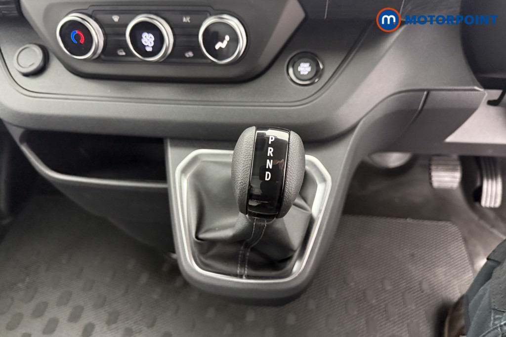 Renault Trafic Advance Automatic Electric Panel Van - Stock Number (1603973) - 10th supplementary image