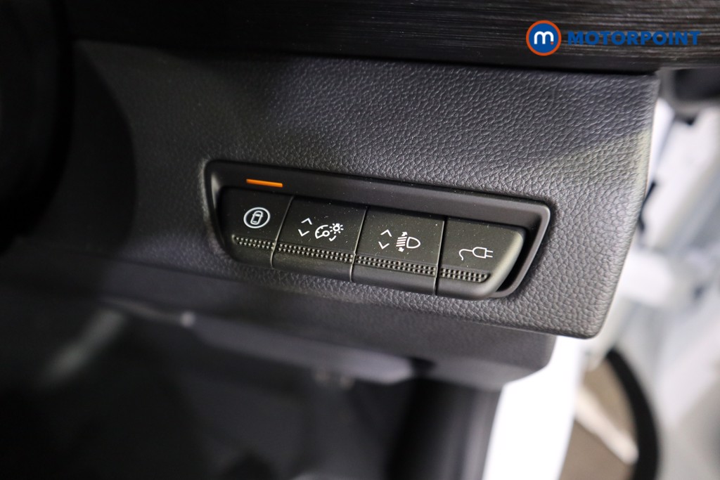 Renault Trafic Advance Automatic Electric Panel Van - Stock Number (1604177) - 10th supplementary image