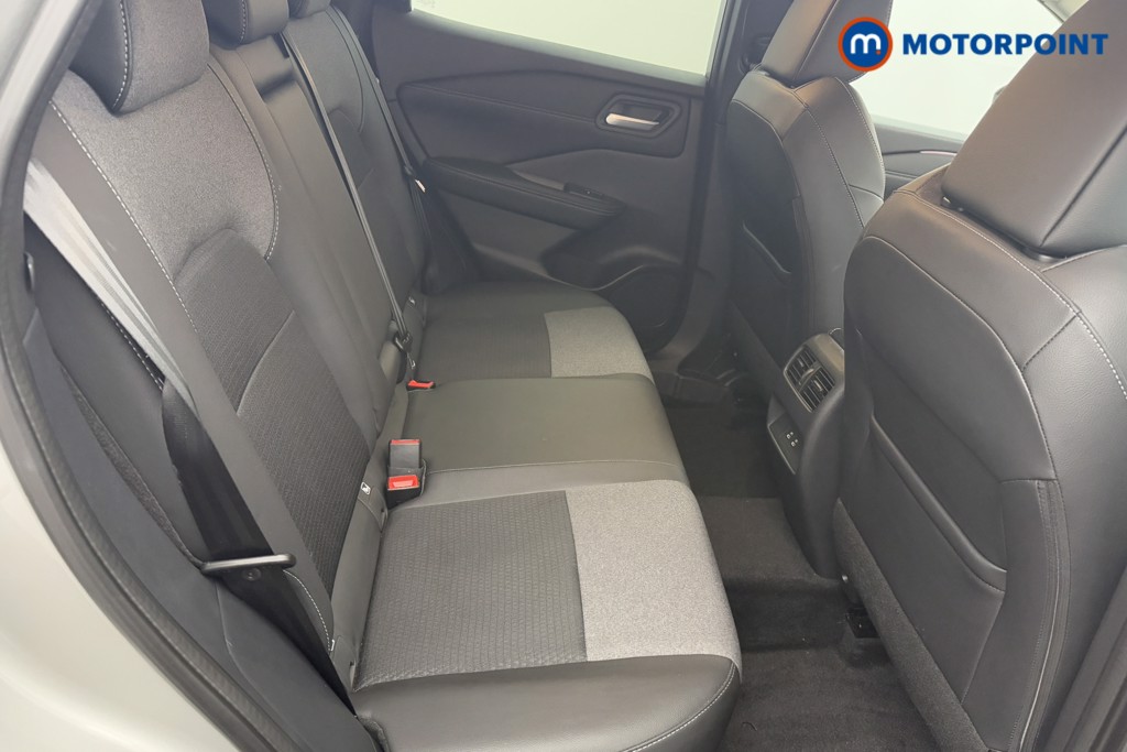 Nissan Qashqai N-Connecta Manual Petrol SUV - Stock Number (1604372) - 20th supplementary image