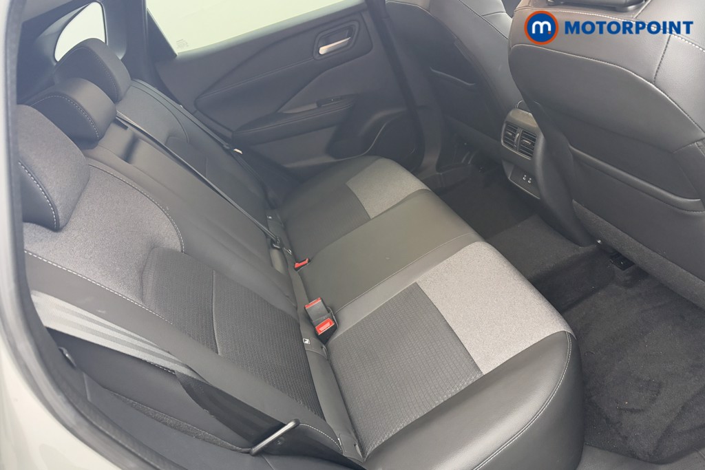 Nissan Qashqai N-Connecta Manual Petrol SUV - Stock Number (1604372) - 23rd supplementary image