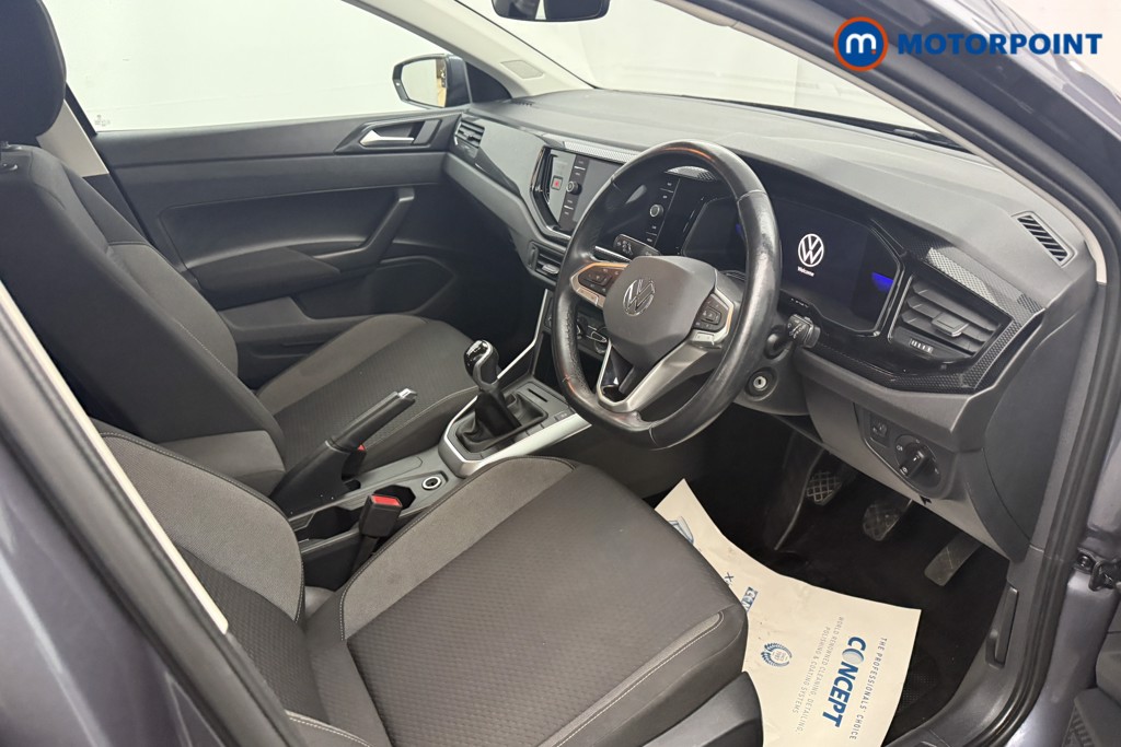 Volkswagen Polo Life Manual Petrol Hatchback - Stock Number (1604379) - 1st supplementary image