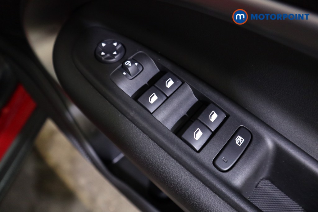 Jeep Avenger Summit Automatic Electric SUV - Stock Number (1604424) - 11th supplementary image