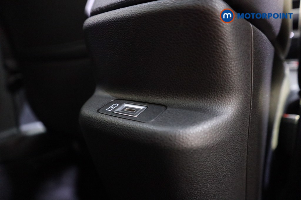 Jeep Avenger Summit Automatic Electric SUV - Stock Number (1604424) - 16th supplementary image