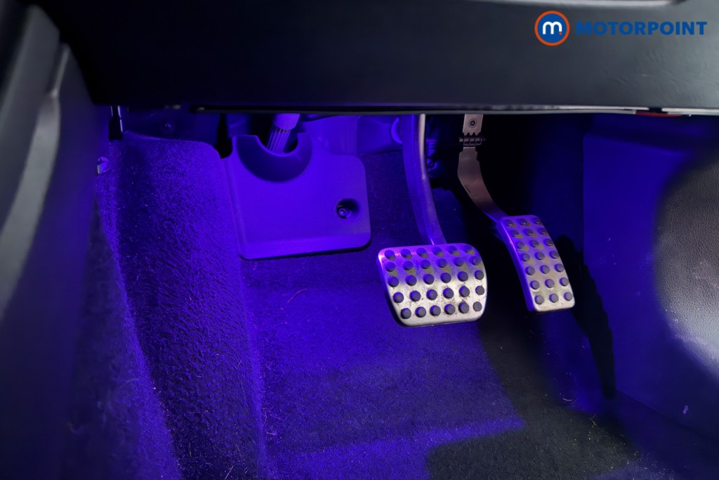 Mercedes-Benz A Class Amg Line Premium Plus Night Edition Automatic Petrol Plug-In Hybrid Saloon - Stock Number (1604457) - 19th supplementary image