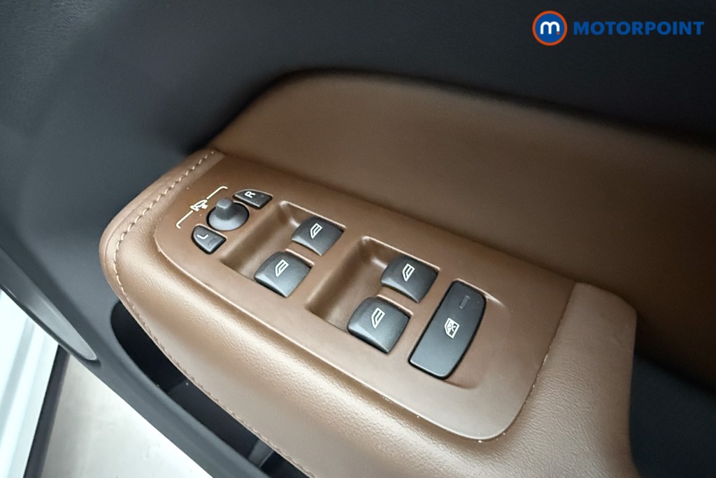 Volvo Xc60 Inscription Pro Automatic Diesel SUV - Stock Number (1604470) - 17th supplementary image