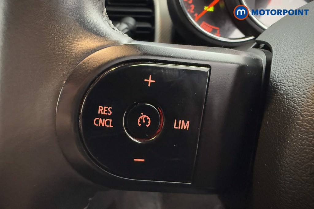 Mini Hatchback Cooper Exclusive Automatic Petrol Hatchback - Stock Number (1604491) - 3rd supplementary image