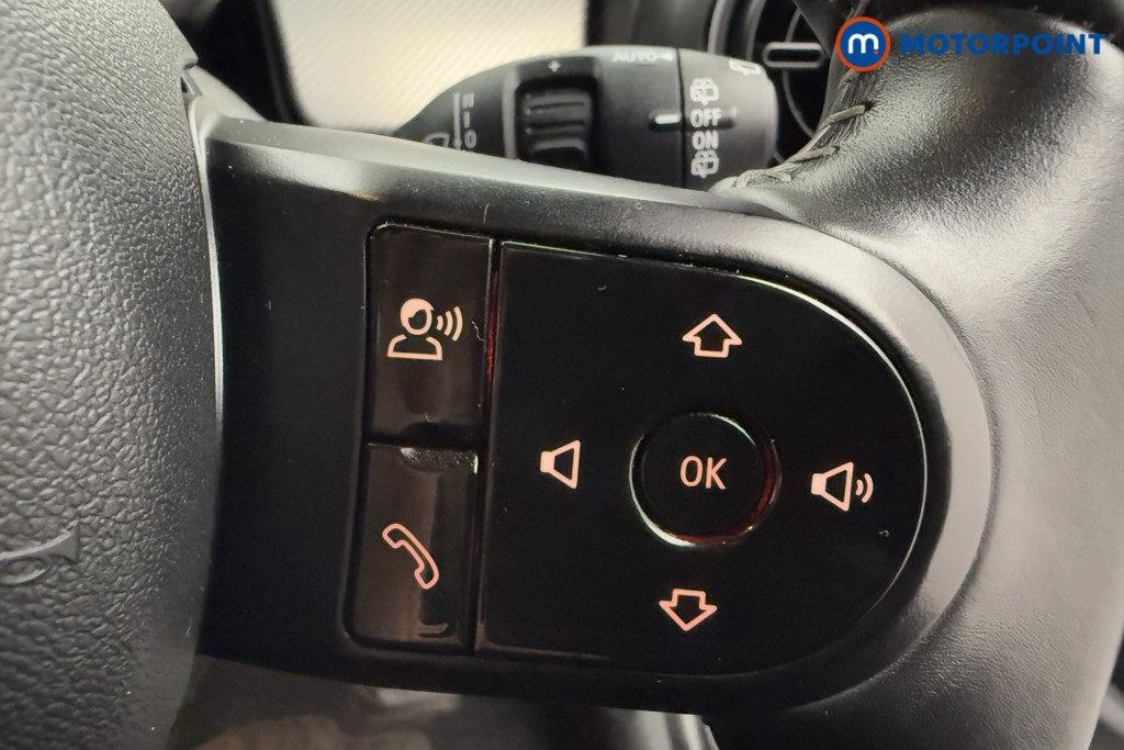 Mini Hatchback Cooper Exclusive Automatic Petrol Hatchback - Stock Number (1604491) - 4th supplementary image