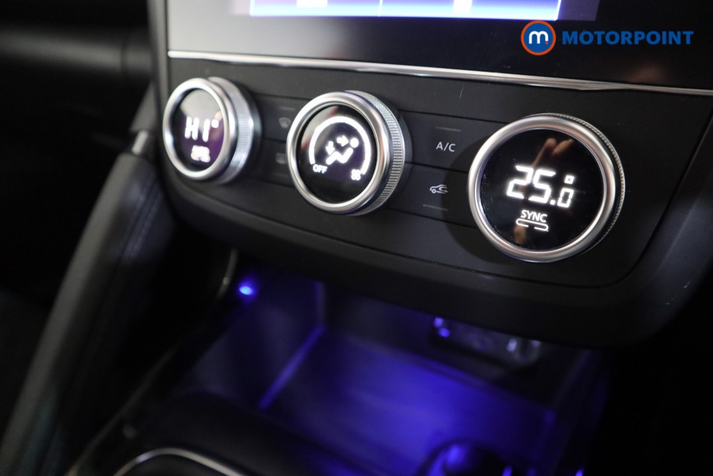 Renault Kadjar Iconic Manual Petrol SUV - Stock Number (1604712) - 8th supplementary image