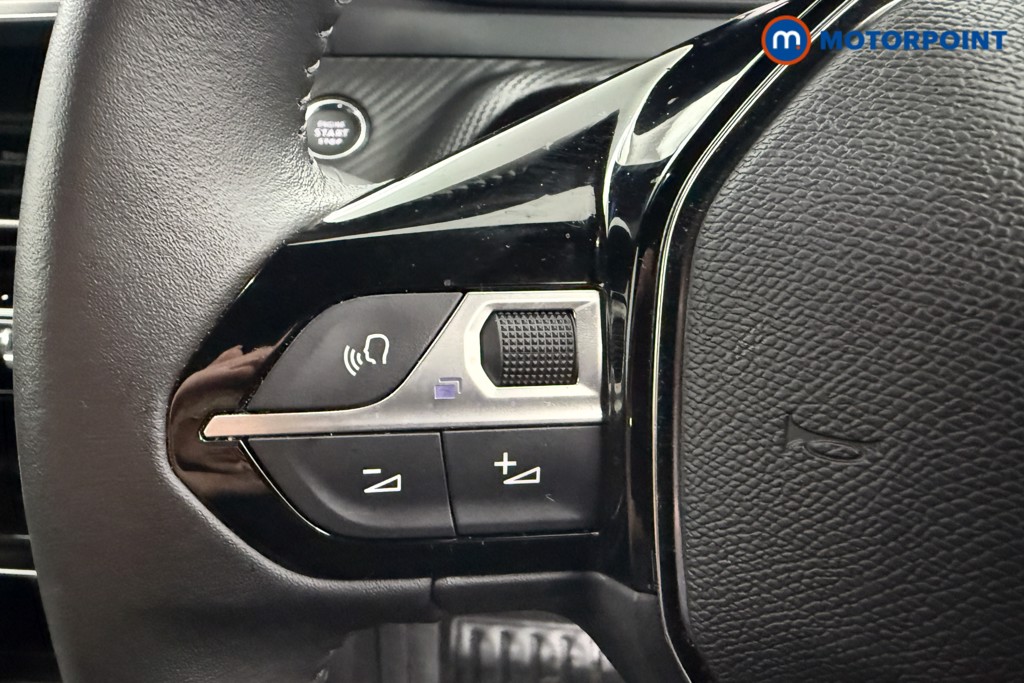 Peugeot 2008 Allure Manual Petrol SUV - Stock Number (1604772) - 4th supplementary image