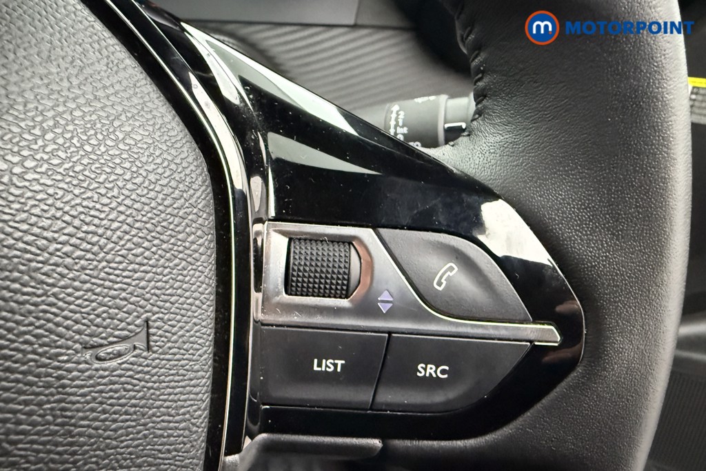 Peugeot 2008 Allure Manual Petrol SUV - Stock Number (1604772) - 5th supplementary image