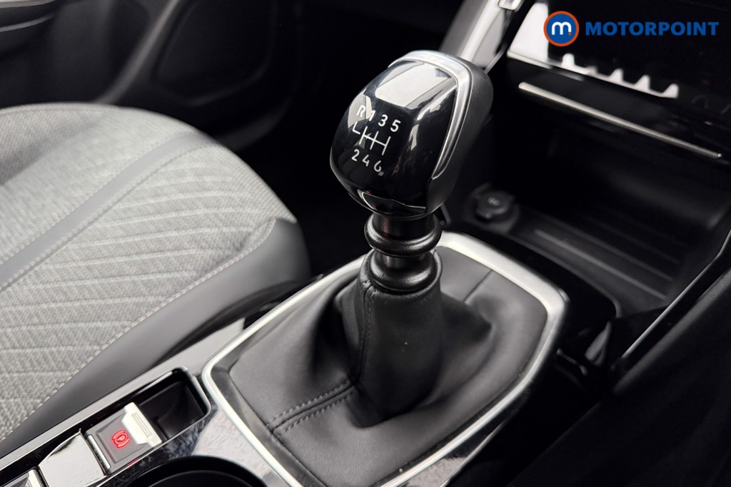 Peugeot 2008 Allure Manual Petrol SUV - Stock Number (1604772) - 15th supplementary image