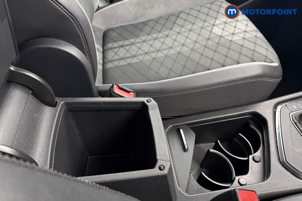 Volkswagen Tiguan R-Line Automatic Petrol SUV - Stock Number (1604789) - 16th supplementary image