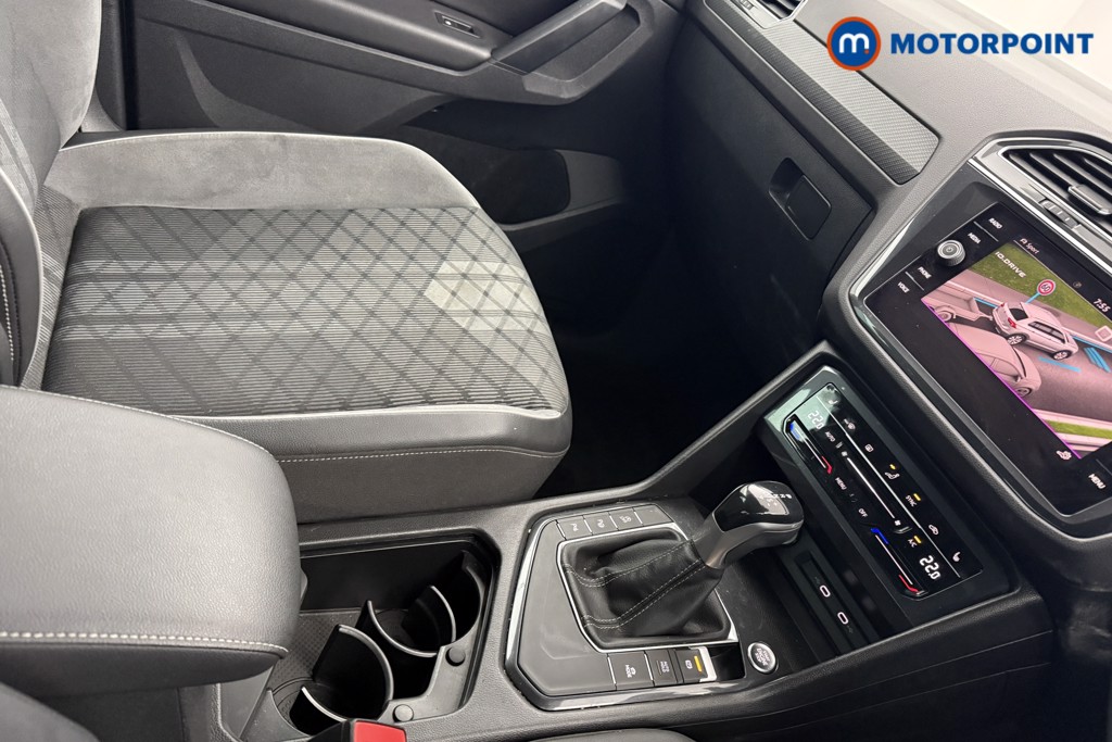 Volkswagen Tiguan R-Line Automatic Petrol SUV - Stock Number (1604789) - 17th supplementary image