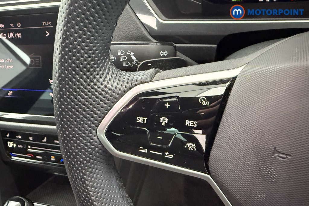 Volkswagen Tiguan R-Line Automatic Petrol Plug-In Hybrid SUV - Stock Number (1604803) - 3rd supplementary image