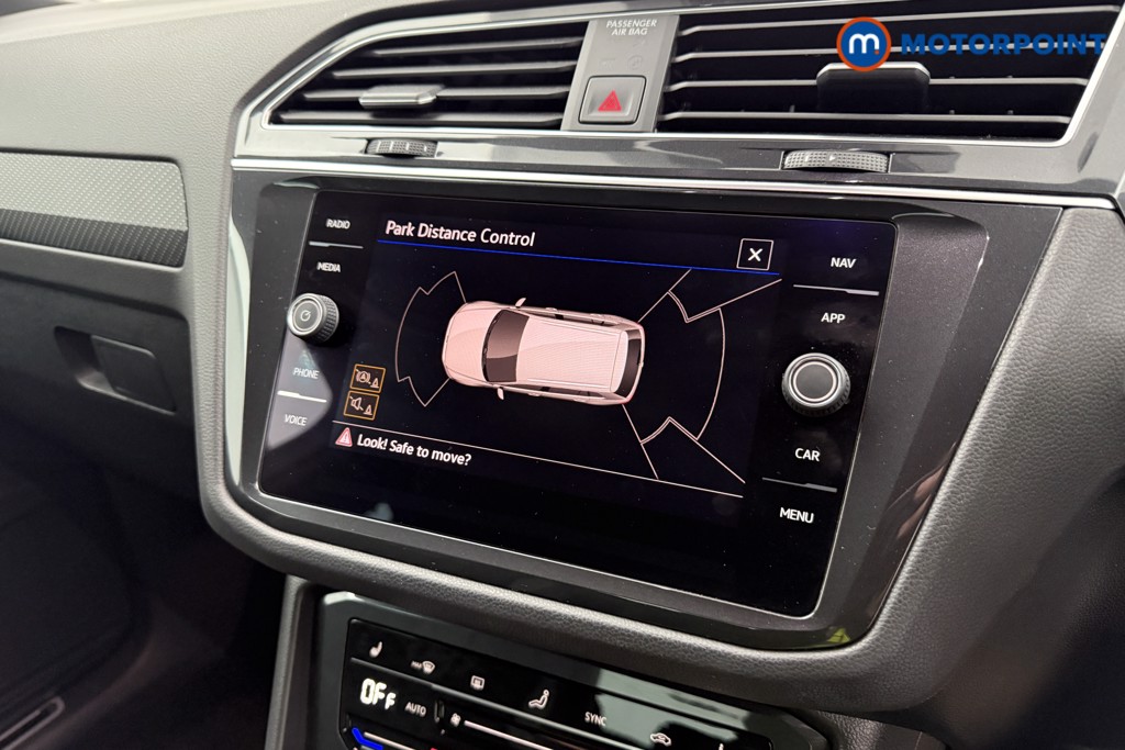 Volkswagen Tiguan R-Line Automatic Petrol Plug-In Hybrid SUV - Stock Number (1604803) - 12th supplementary image
