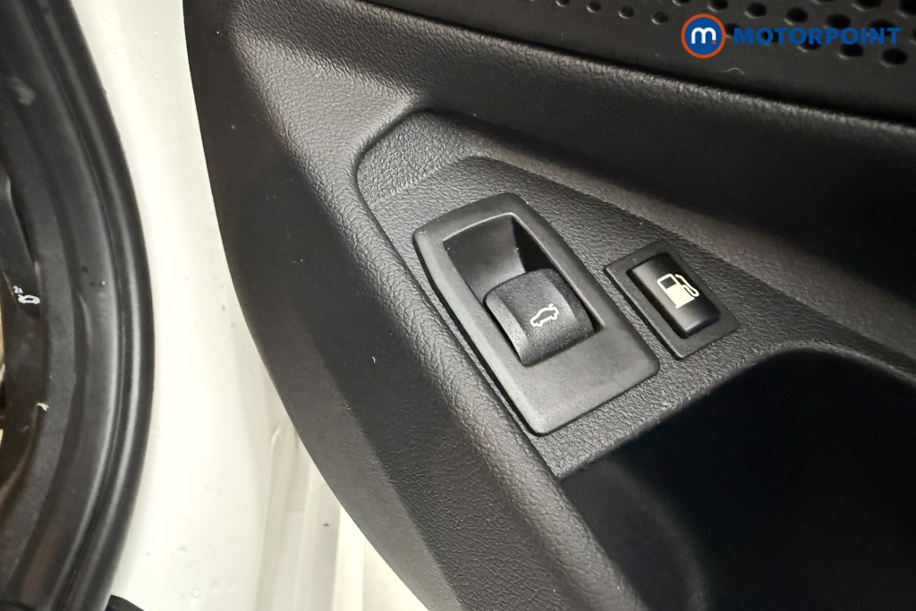 BMW 3 Series M Sport Automatic Petrol Plug-In Hybrid Estate - Stock Number (1604949) - 21st supplementary image