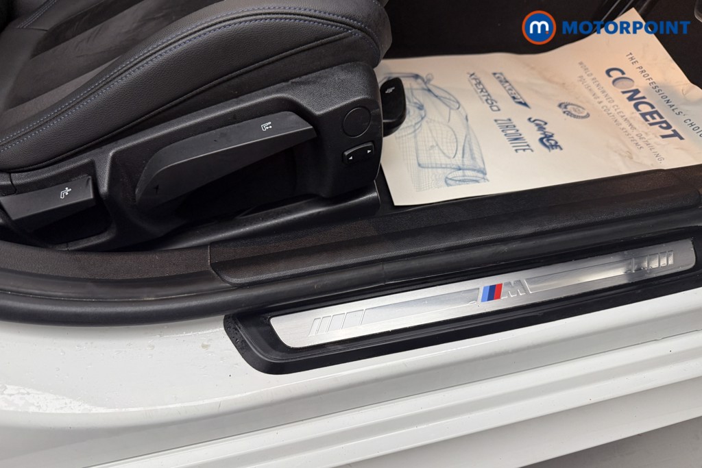 BMW 3 Series M Sport Automatic Petrol Plug-In Hybrid Estate - Stock Number (1604949) - 22nd supplementary image