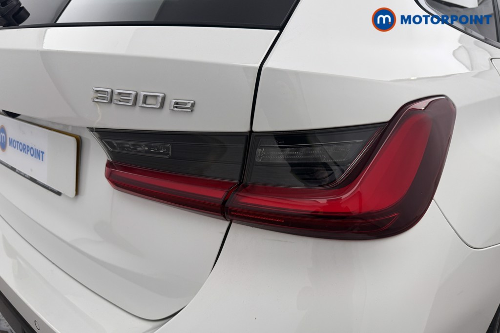 BMW 3 Series M Sport Automatic Petrol Plug-In Hybrid Estate - Stock Number (1604949) - 30th supplementary image