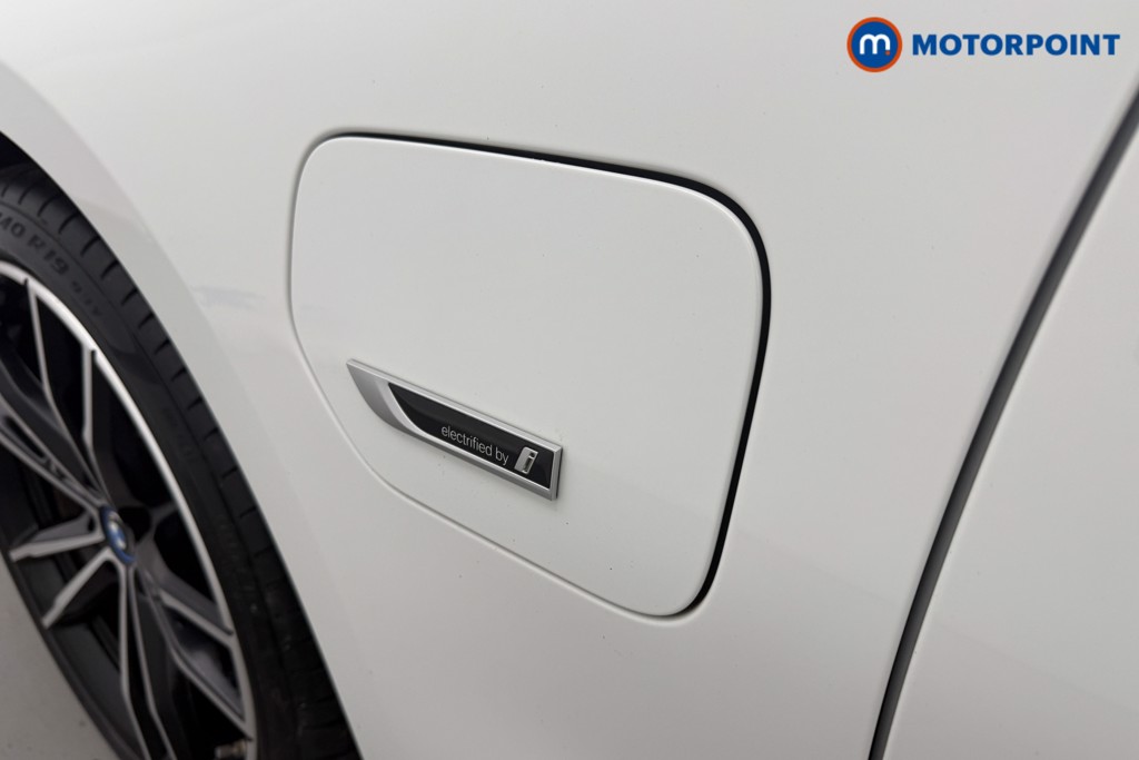 BMW 3 Series M Sport Automatic Petrol Plug-In Hybrid Estate - Stock Number (1604949) - 35th supplementary image