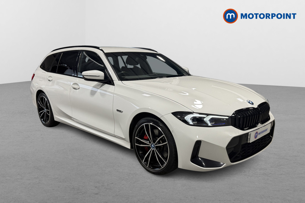 BMW 3 Series M Sport Automatic Petrol Plug-In Hybrid Estate - Stock Number (1604949) - Drivers side front corner