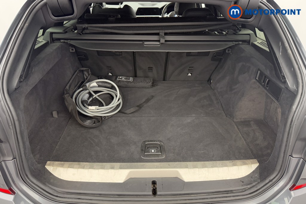 BMW 3 Series M Sport Automatic Petrol Plug-In Hybrid Estate - Stock Number (1604958) - 27th supplementary image