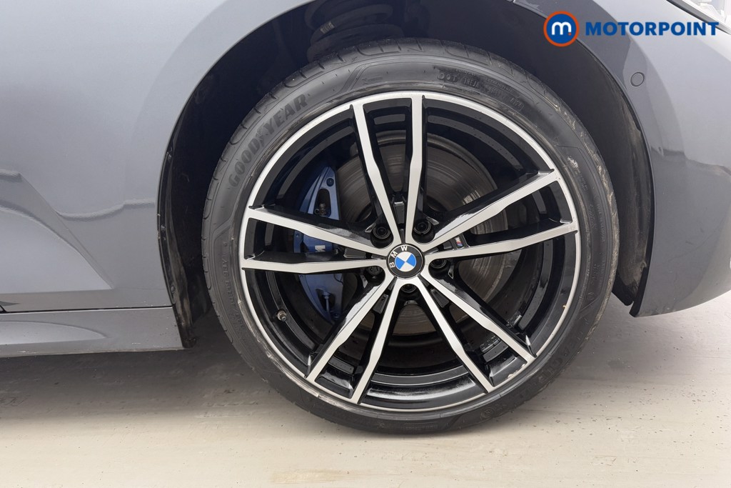 BMW 3 Series M Sport Automatic Petrol Plug-In Hybrid Estate - Stock Number (1604958) - 31st supplementary image