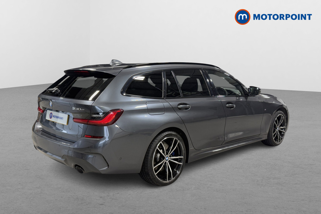 BMW 3 Series M Sport Automatic Petrol Plug-In Hybrid Estate - Stock Number (1604958) - Drivers side rear corner