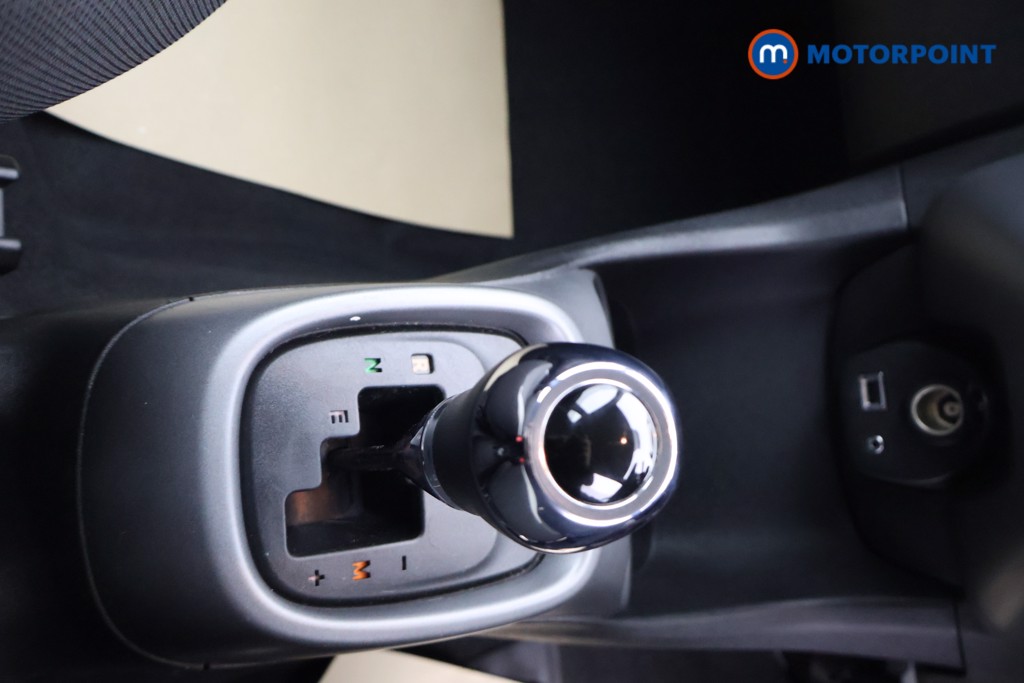 Toyota Aygo X-Play Automatic Petrol Hatchback - Stock Number (1605071) - 9th supplementary image