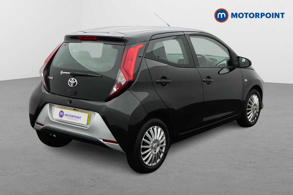 Toyota Aygo X-Play Automatic Petrol Hatchback - Stock Number (1605071) - Drivers side rear corner