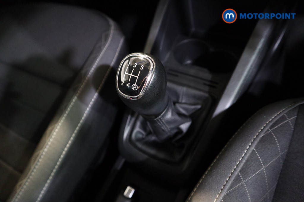 Skoda Fabia Colour Edition Manual Petrol Hatchback - Stock Number (1605152) - 9th supplementary image