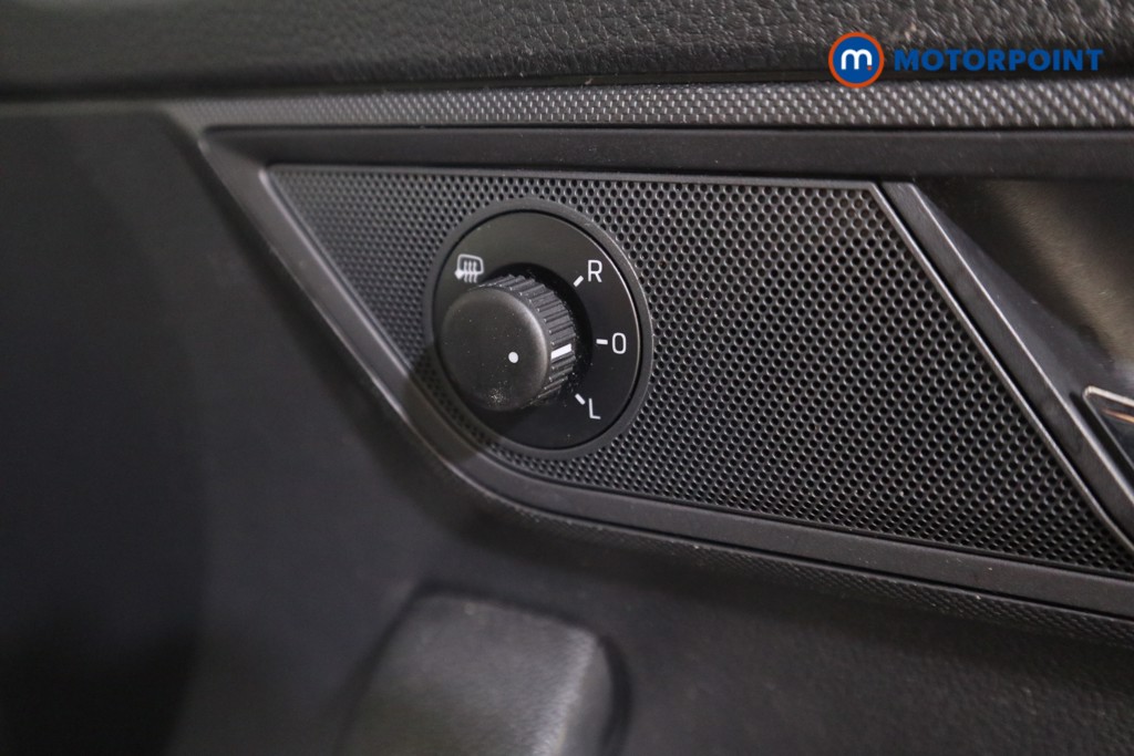 Skoda Fabia Colour Edition Manual Petrol Hatchback - Stock Number (1605152) - 11th supplementary image