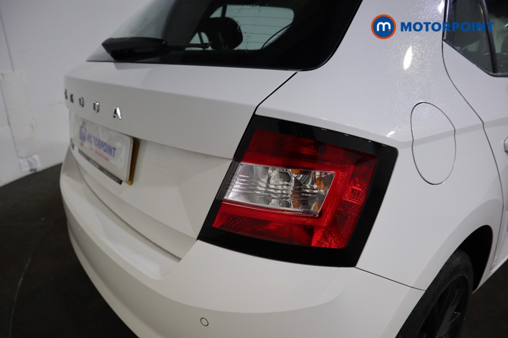 Skoda Fabia Colour Edition Manual Petrol Hatchback - Stock Number (1605152) - 24th supplementary image