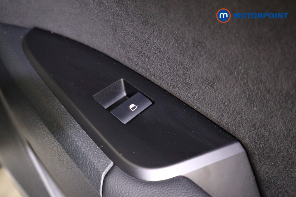 KIA Sportage Gt-Line Automatic Petrol-Electric Hybrid SUV - Stock Number (1605174) - 19th supplementary image