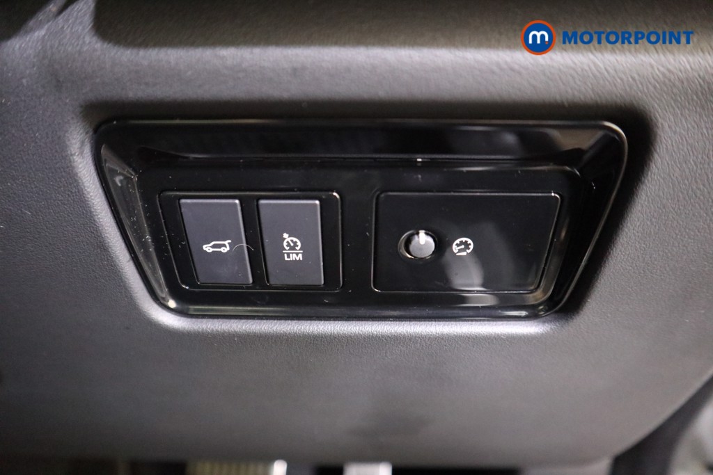 Jaguar F-Pace Chequered Flag Automatic Diesel SUV - Stock Number (1605300) - 11th supplementary image