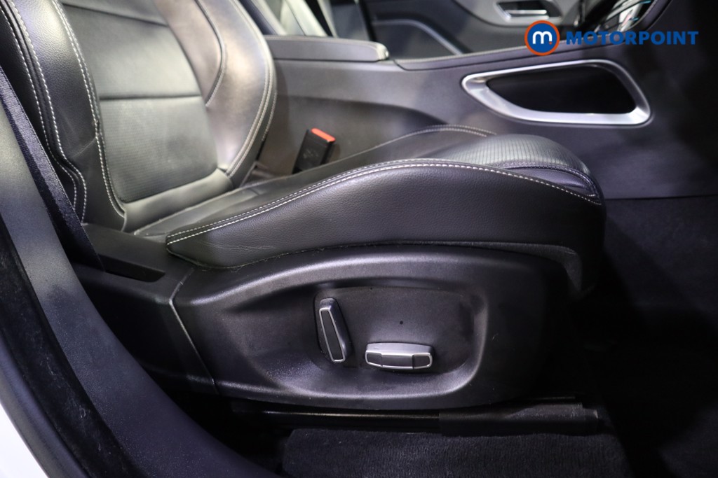 Jaguar F-Pace Chequered Flag Automatic Diesel SUV - Stock Number (1605300) - 14th supplementary image