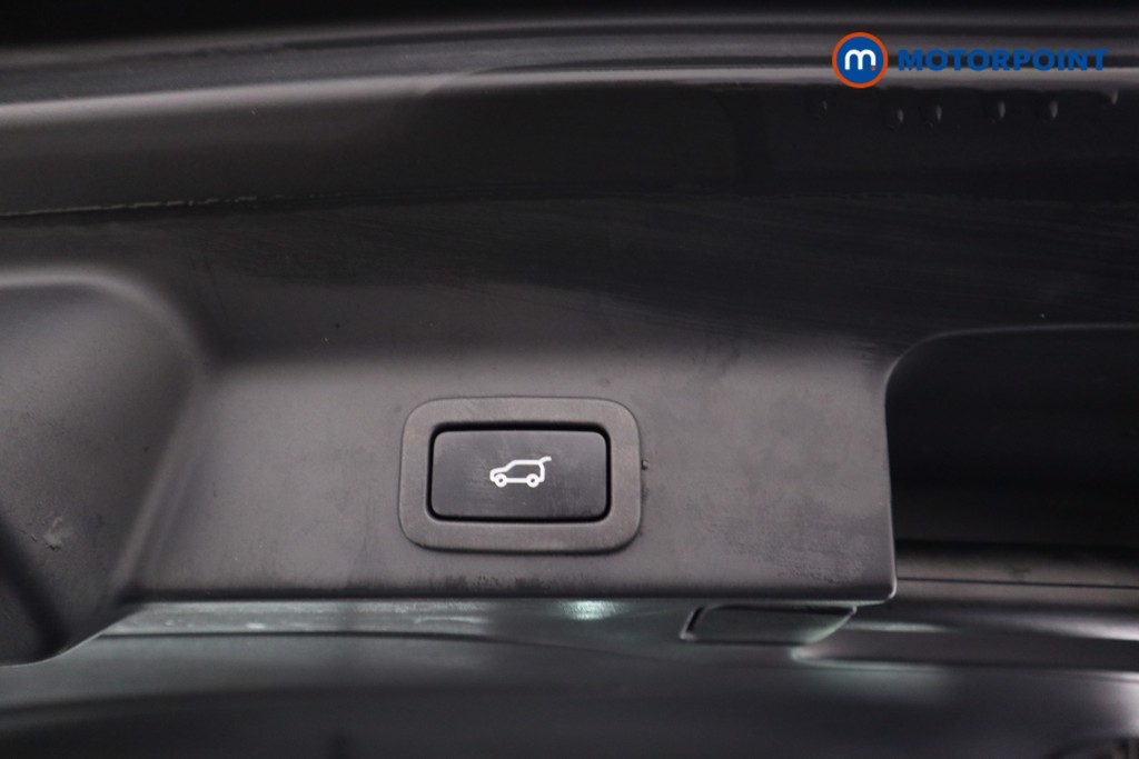 Jaguar F-Pace Chequered Flag Automatic Diesel SUV - Stock Number (1605300) - 21st supplementary image