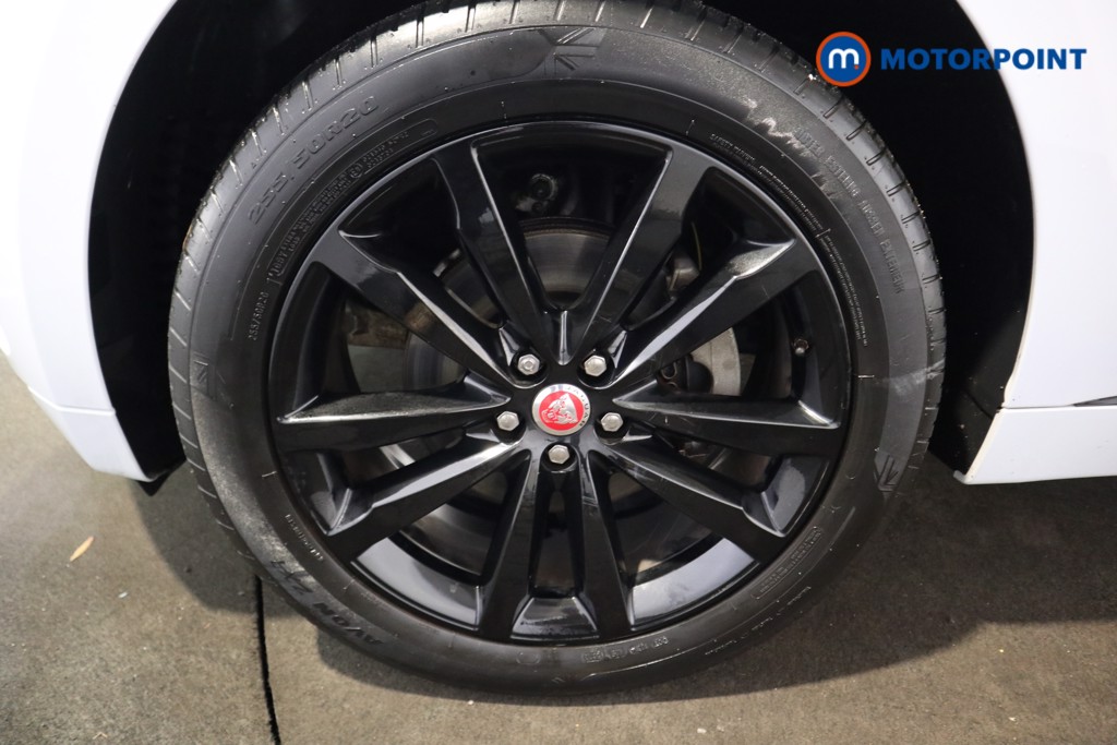 Jaguar F-Pace Chequered Flag Automatic Diesel SUV - Stock Number (1605300) - 24th supplementary image