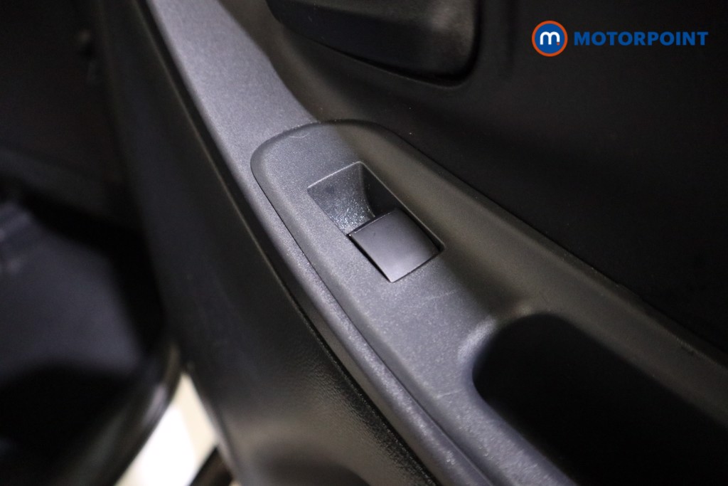 Toyota Yaris Cross Design Automatic Petrol-Electric Hybrid Estate - Stock Number (1605576) - 18th supplementary image