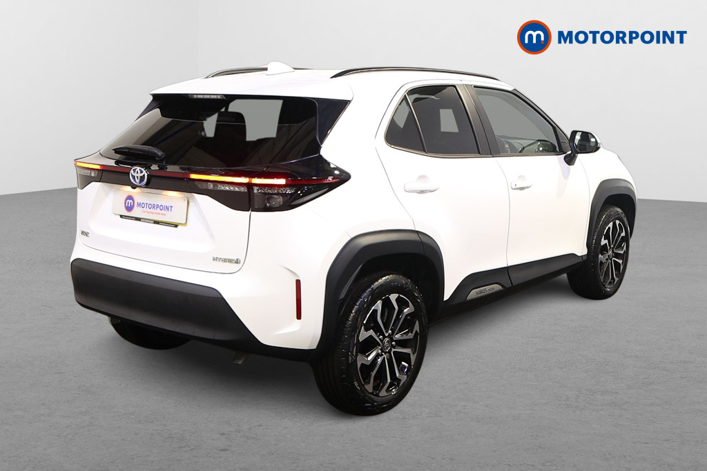Toyota Yaris Cross Design Automatic Petrol-Electric Hybrid Estate - Stock Number (1605576) - Drivers side rear corner