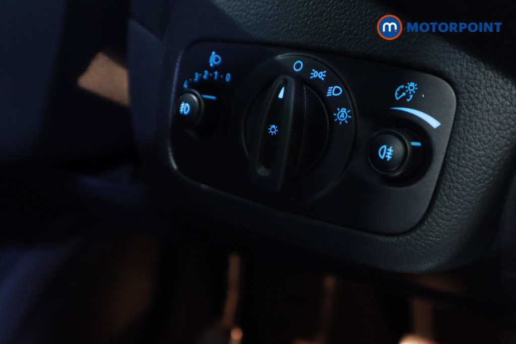 Ford Kuga St-Line Manual Petrol SUV - Stock Number (1605639) - 4th supplementary image