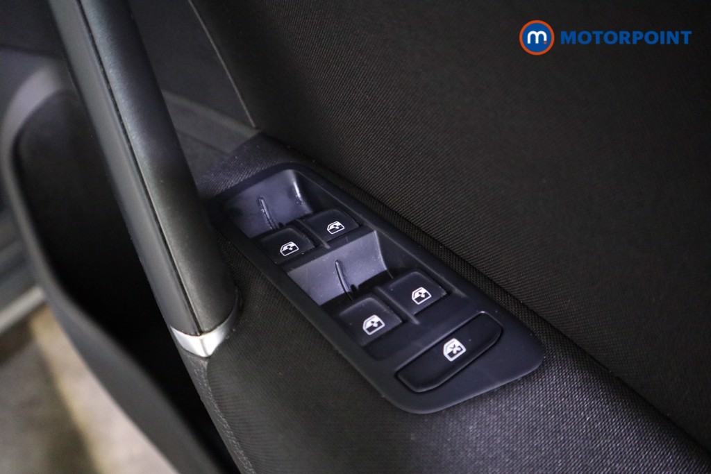 Volkswagen Golf Match Edition Manual Petrol Hatchback - Stock Number (1605644) - 12th supplementary image