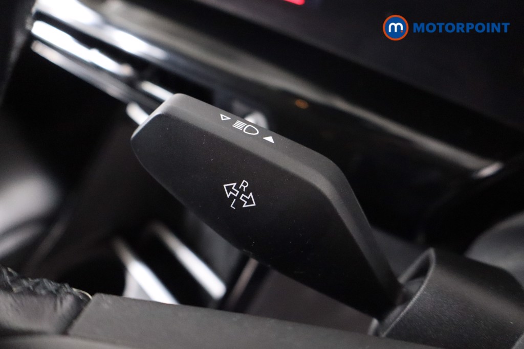 BMW 2 Series Luxury Automatic Petrol Estate - Stock Number (1605737) - 14th supplementary image